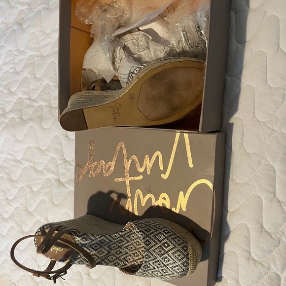 Shoes - Picture 1 of 3